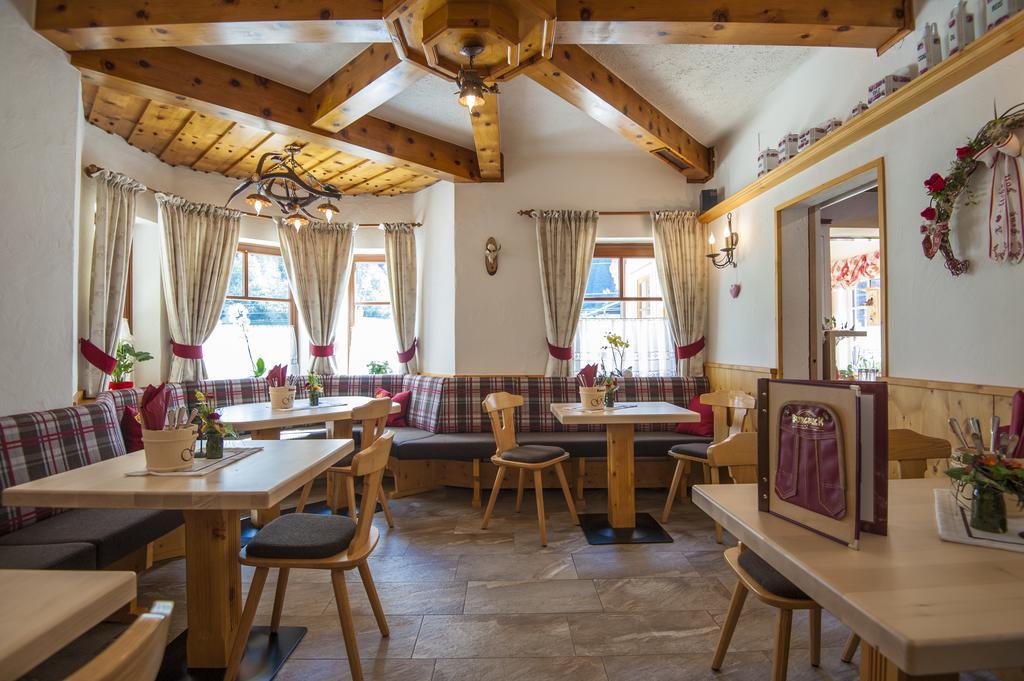 Hotel-Restaurant Burgblick Dorfgastein Exteriör bild
